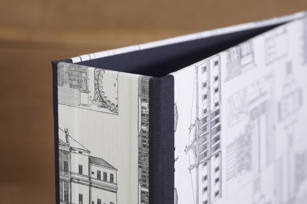Motif folder with floor plans of the Venetian window, black linen edges